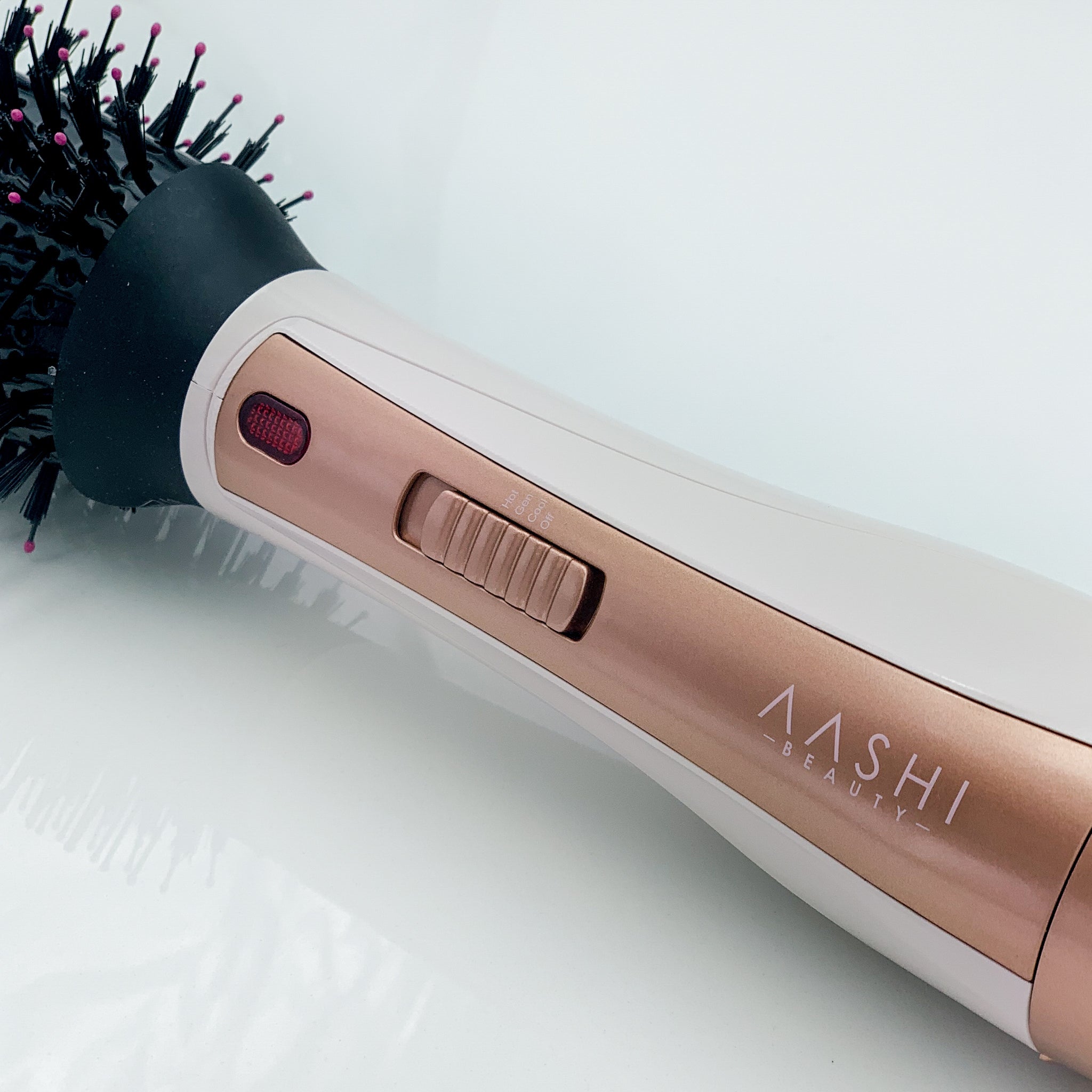 Beyond Blowout Brush - Aashi Beauty