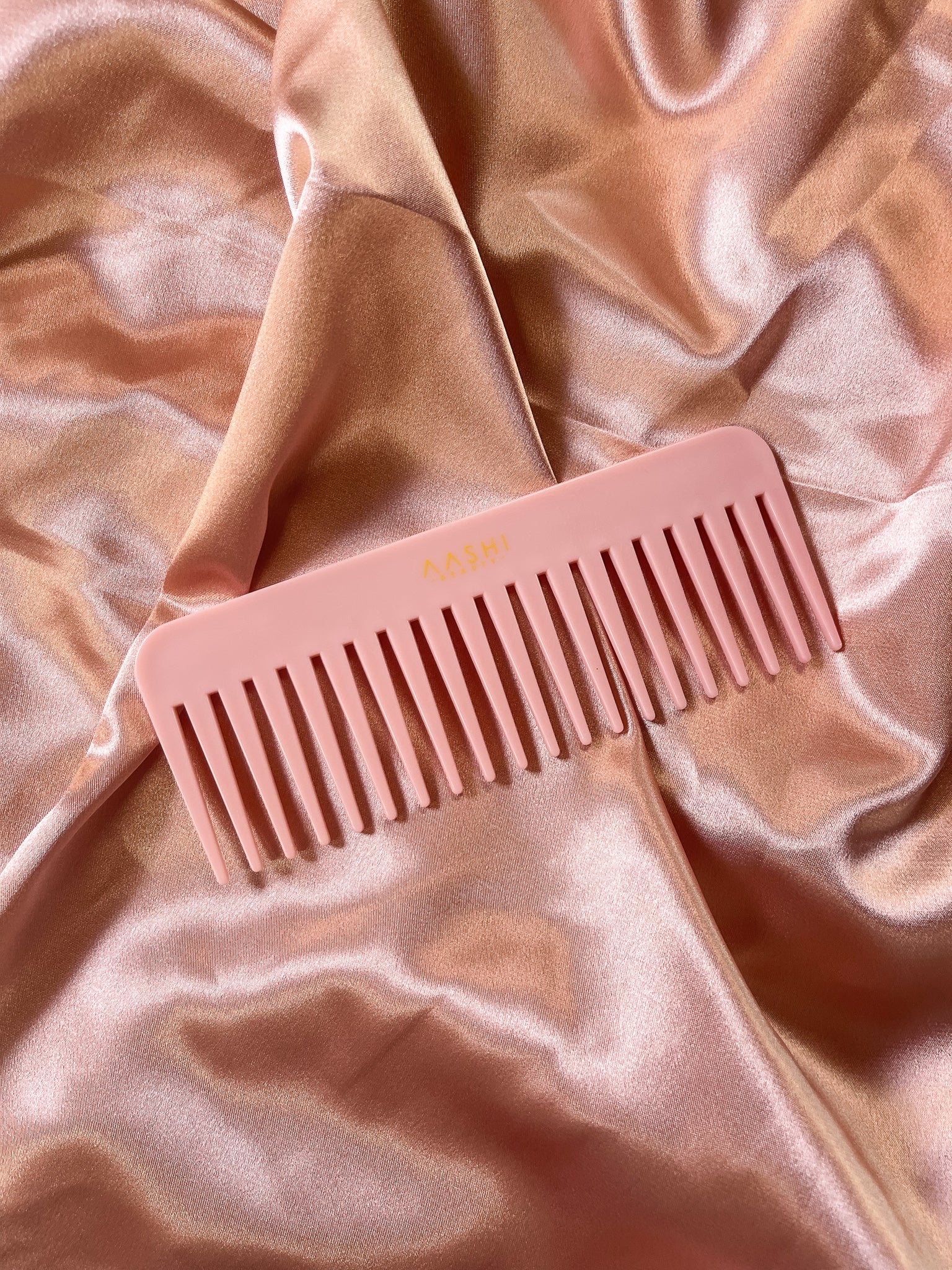 Pretty in Pink Wide-Tooth Detangling Comb - Aashi Beauty
